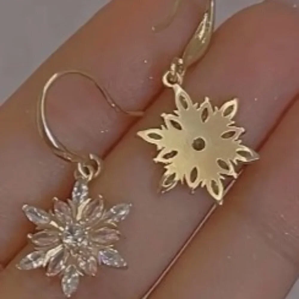 Crystal Gold Snowflake Shaped Alloy Dangle Earrings _ Minimalist Creative